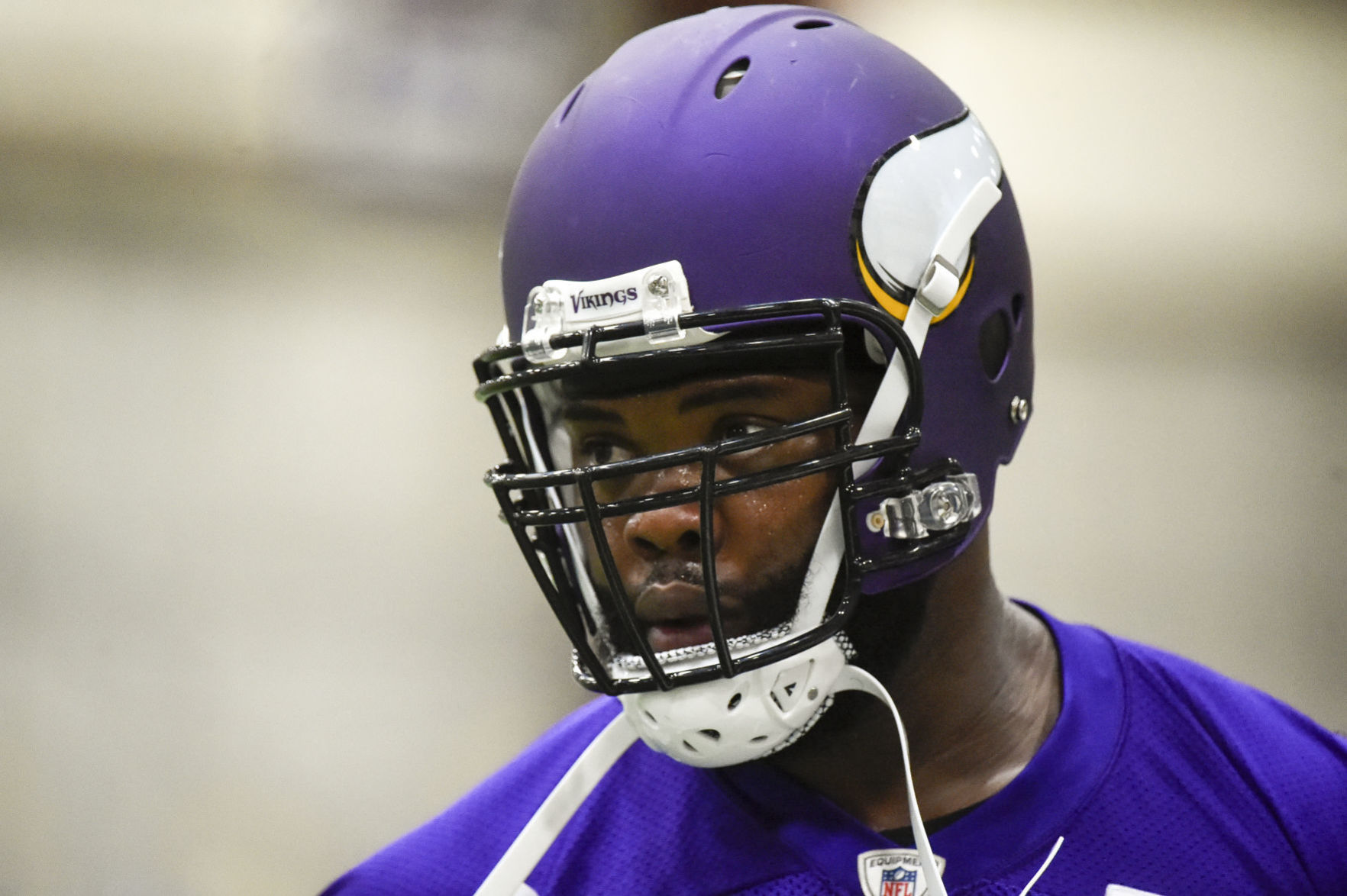 Free agent: Linval Joseph to L.A. Chargers (from Minnesota)